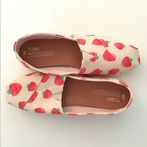 Tom’s Classic Espadrille Pumps Birch Strawberry